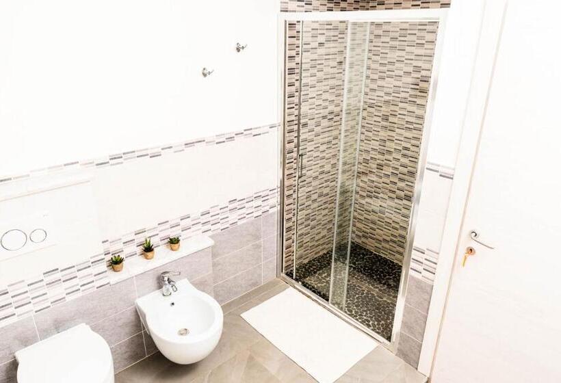 Номер Стандарт Совместная Ванная, La Casa Del Poeta