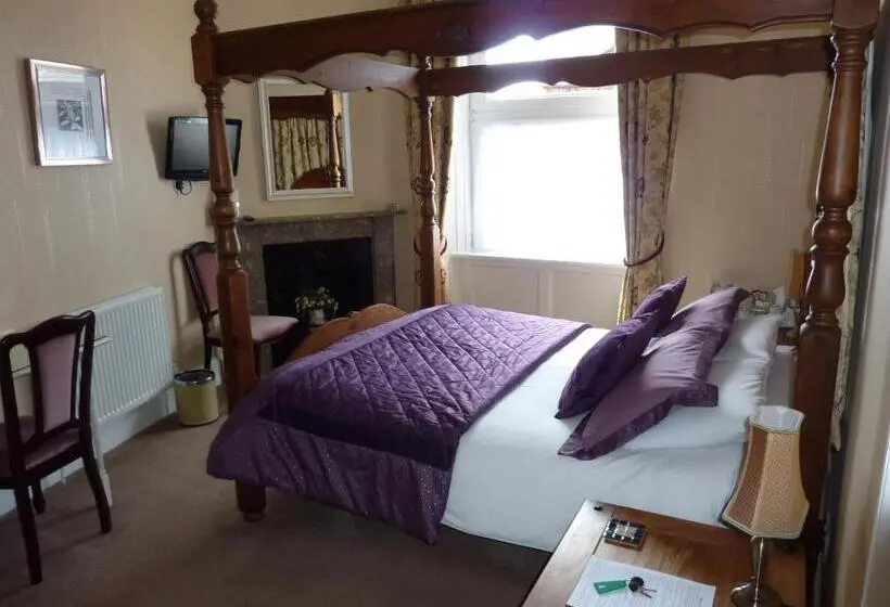 Standard Room King Size Bed