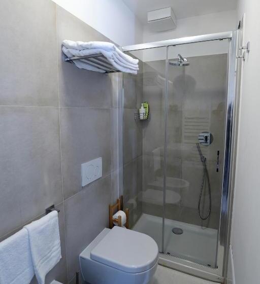 غرفة ديلوكس مطلّة علي البحر, Timpa Rooms