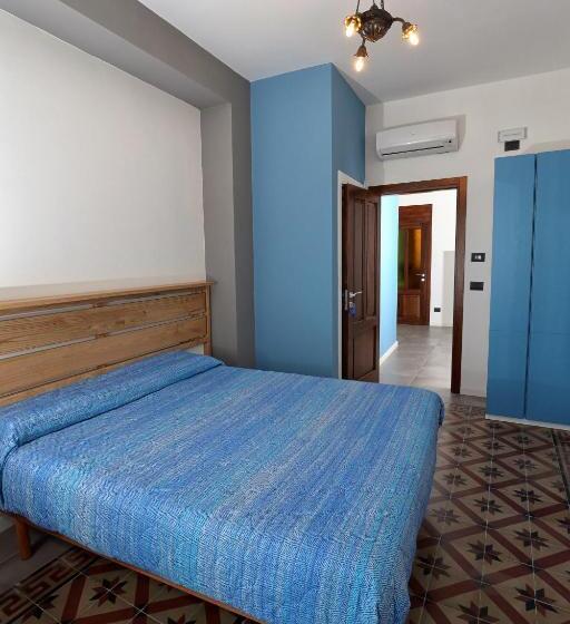 غرفة ديلوكس مطلّة علي البحر, Timpa Rooms