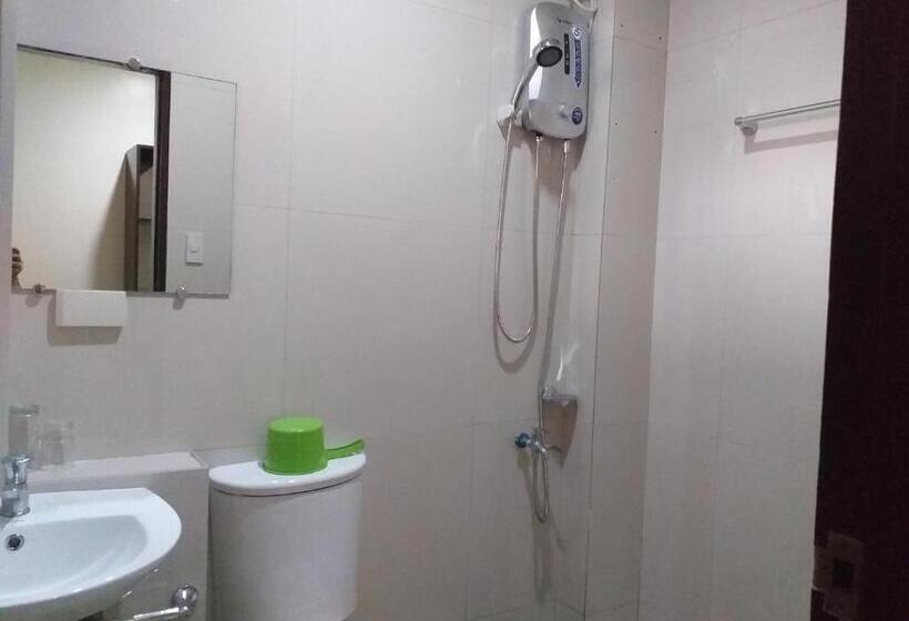Четырехместный Номер Стандарт, Devayn S Inn