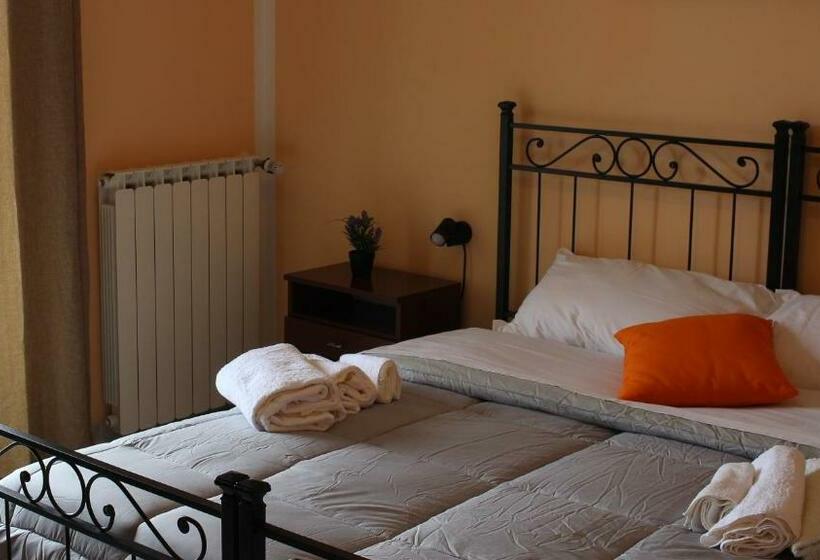 חדר סטנדרט לשלושה, B&b Bassu