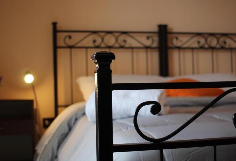 חדר סטנדרט לשלושה, B&b Bassu