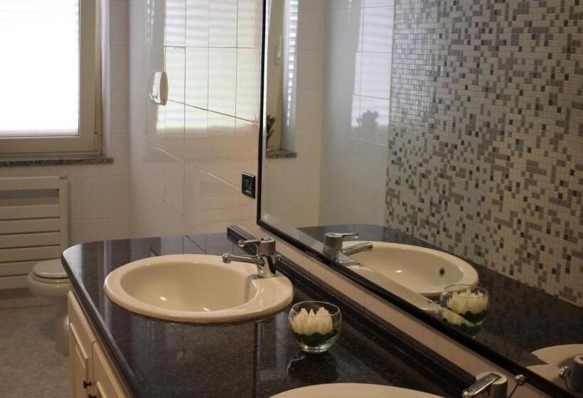 חדר סטנדרט לשלושה, B&b Bassu