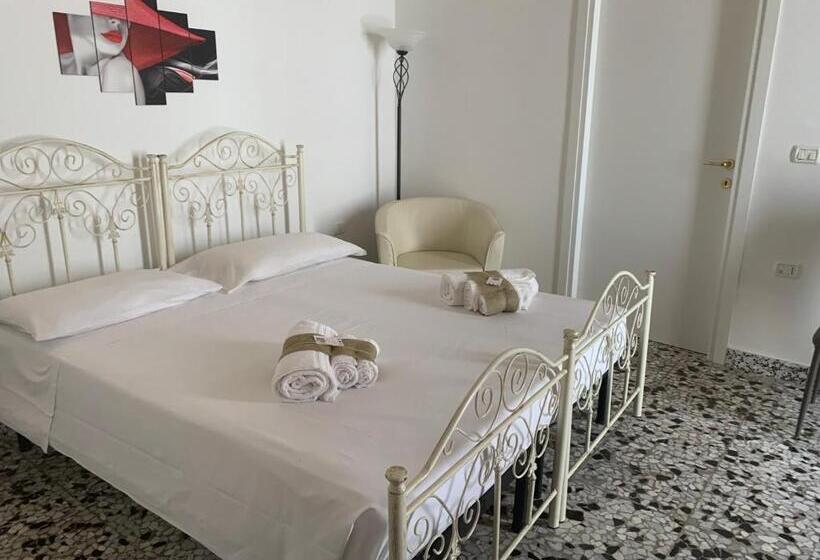 Standart Oda, Nonna Veronica