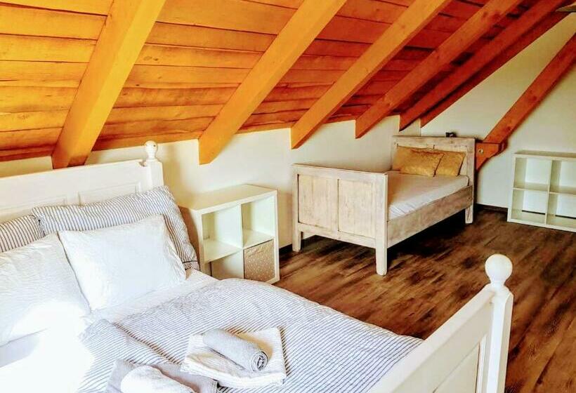 חדר סטנדרט לשלושה, čenovický Dvůr