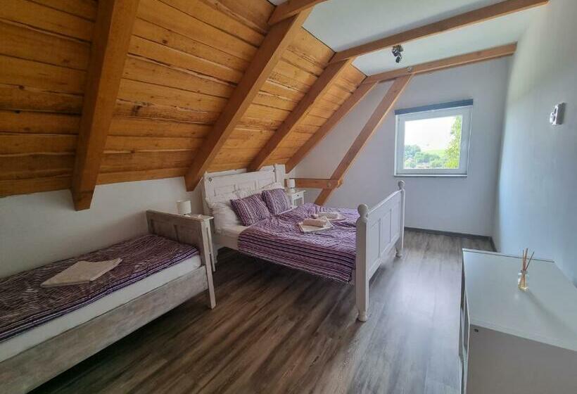 חדר סטנדרט לשלושה, čenovický Dvůr