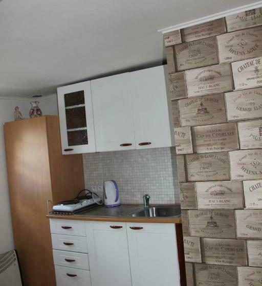 スタンダードルーム, Vinný Sklep U Konečků