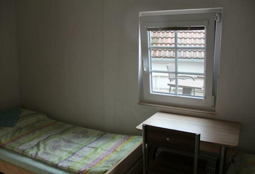 スタンダードルーム, Vinný Sklep U Konečků