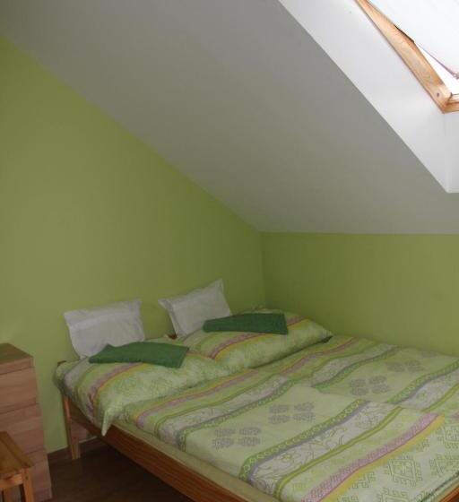 2ベッドルームアパートメント, Vinný Sklep U Konečků