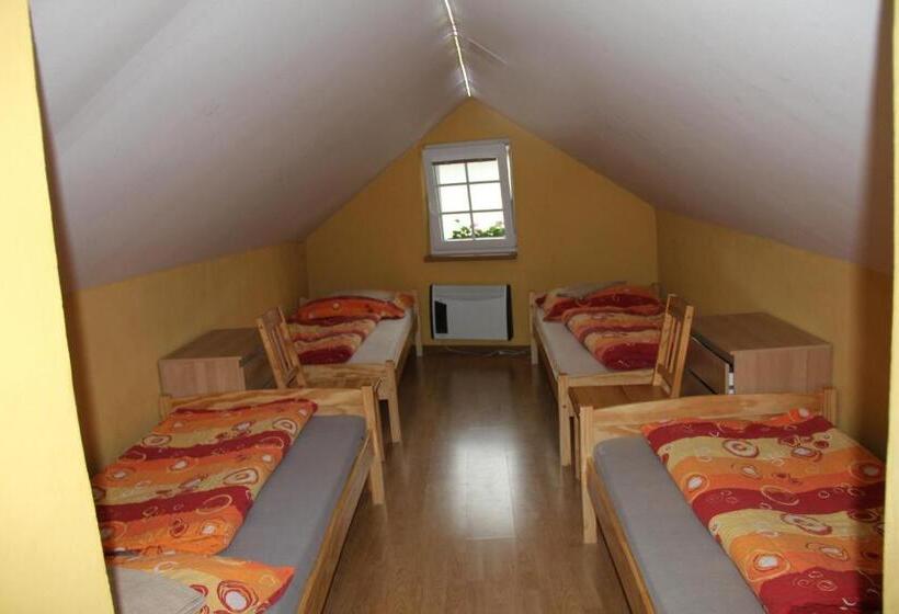 2ベッドルームアパートメント, Vinný Sklep U Konečků