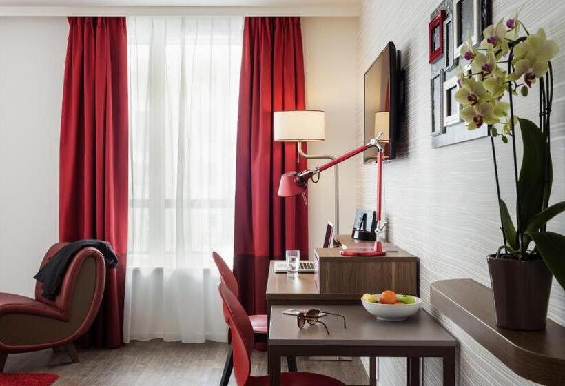 Студия Стандарт, Aparthotel Adagio La Defense Courbevoie