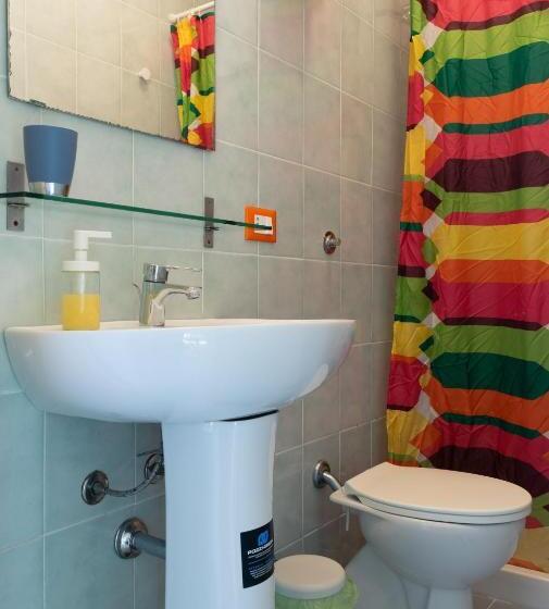 Camera Standard, Hostel Pisa Tower