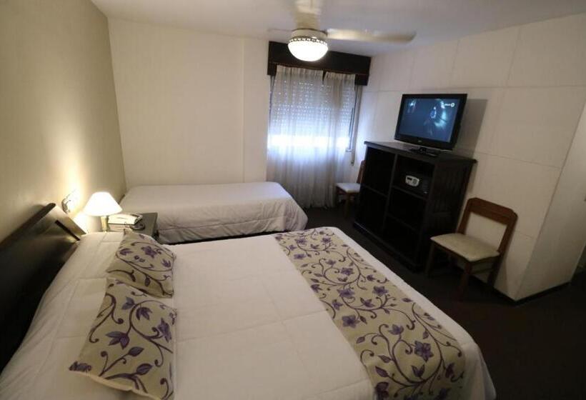 スタンダードトリプルルーム, Arona