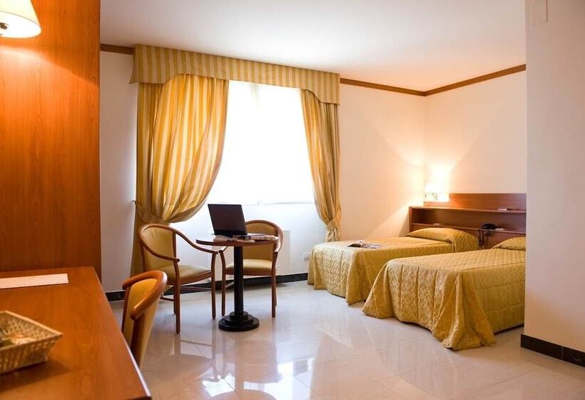 חדר סטנדרט לארבעה, Residence Federiciano