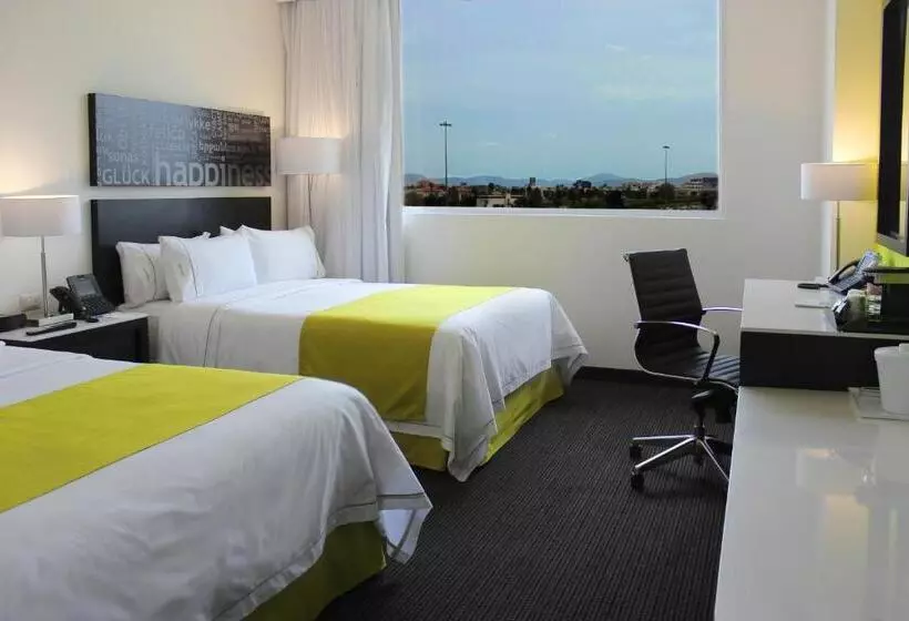 スタンダードルーム, Holiday Inn Express & Suites Puebla Angelopolis, An Ihg