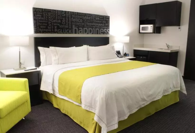 スイート, Holiday Inn Express & Suites Puebla Angelopolis, An Ihg