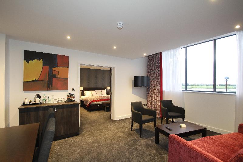 스위트, Holiday Inn Huntingdon Racecourse, An Ihg