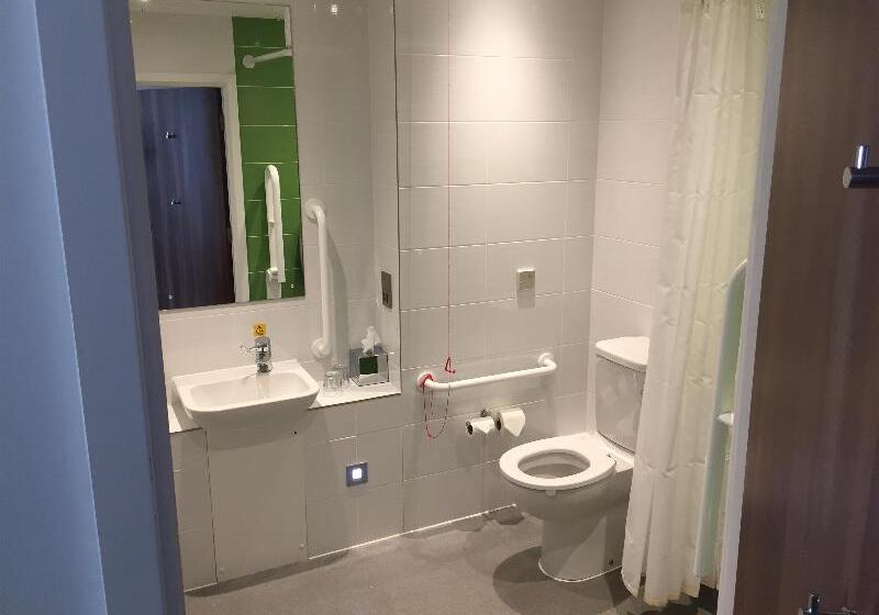 장애인을 위한 스탠다드 룸, Holiday Inn Huntingdon Racecourse, An Ihg