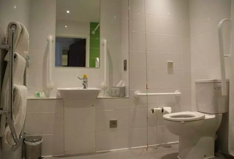 身障者適用スタンダードルーム, Holiday Inn Huntingdon Racecourse, An Ihg