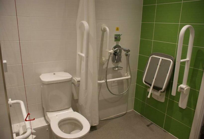 장애인을 위한 스탠다드 룸, Holiday Inn Huntingdon Racecourse, An Ihg
