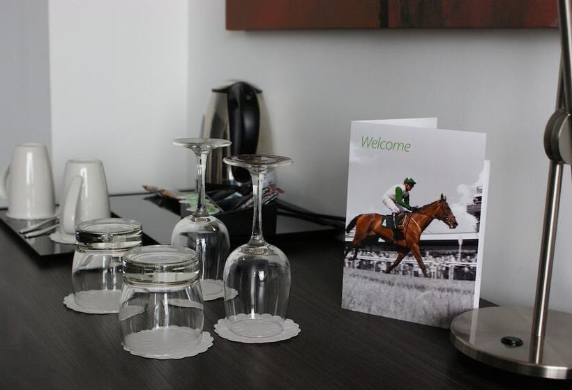 스탠다드 룸, Holiday Inn Huntingdon Racecourse, An Ihg