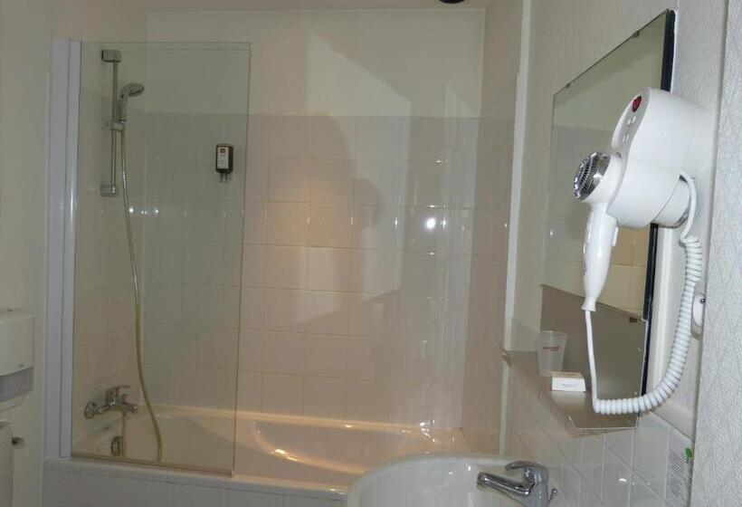 Номер Комфорт, Hôtel Terminus