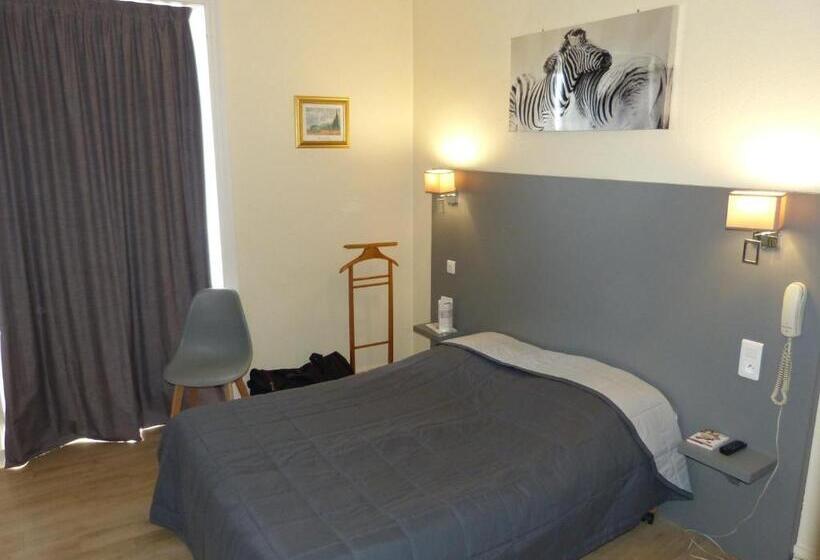 Номер Комфорт, Hôtel Terminus