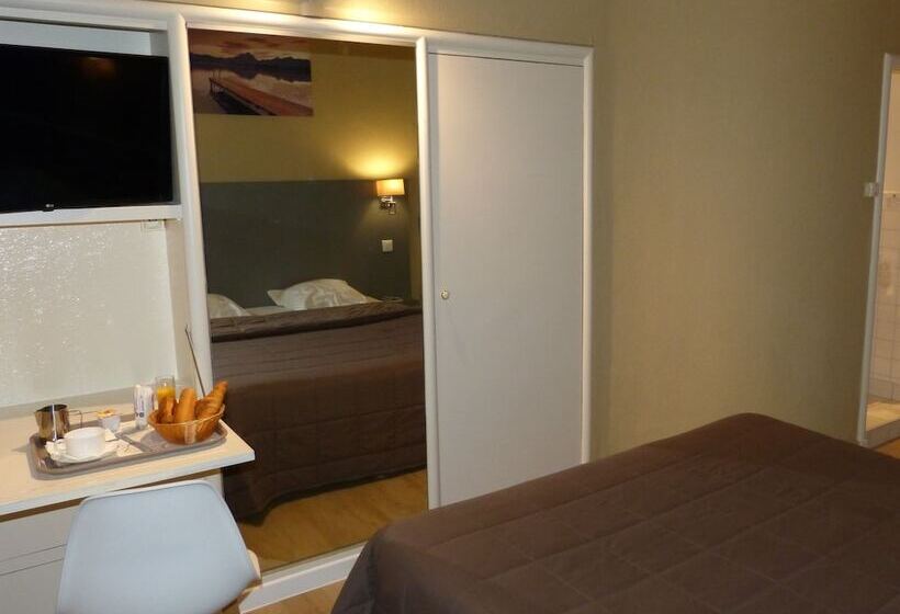 Номер Стандарт, Hôtel Terminus