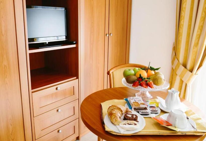 חדר סטנדרט לשלושה, Residence Federiciano