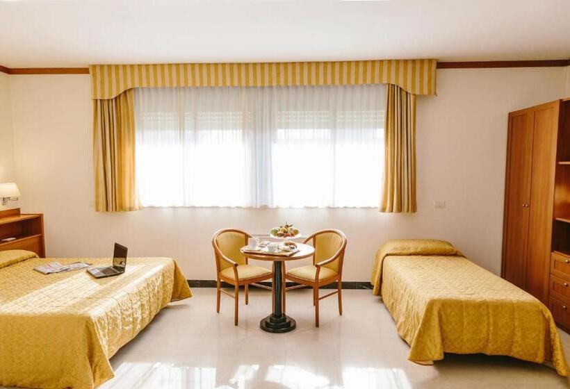 חדר סטנדרט לשלושה, Residence Federiciano