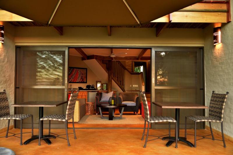 3 Bedroom Suite, Victoria Falls Safari Suites