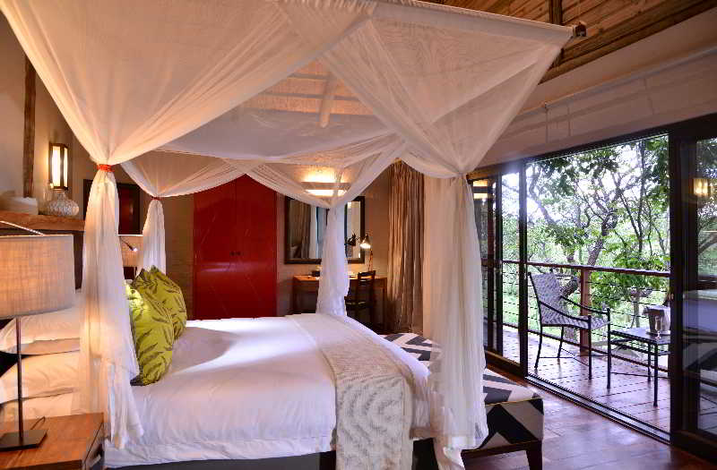 سوئیت 2 خوابه, Victoria Falls Safari Suites