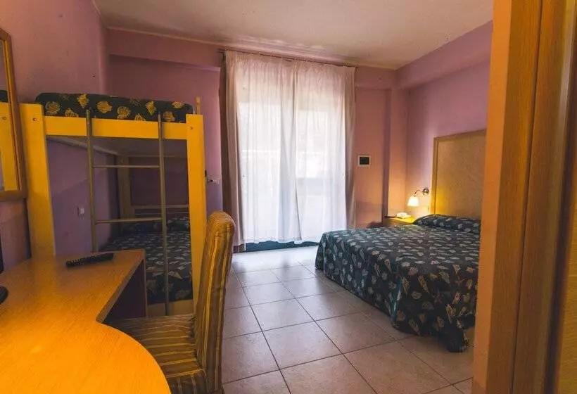 スタンダード4人部屋, Villaggio Residence Costa Blu