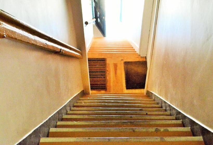 استودیو خانوادگی, Suites & Apartments Dp Setubal