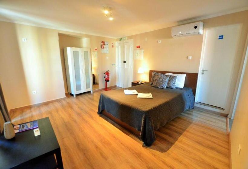 استودیو خانوادگی, Suites & Apartments Dp Setubal