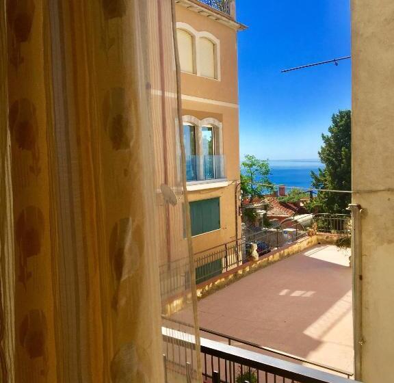 Quarto Estandar com Sacada, B&b Antonella