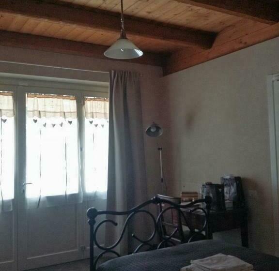 اتاق استاندارد سه نفره, B&b Casa Marvita