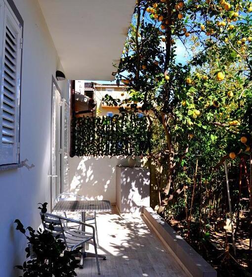 اتاق استاندارد با تخت بزرگ, B&b Les Chambres Rooms & Suite