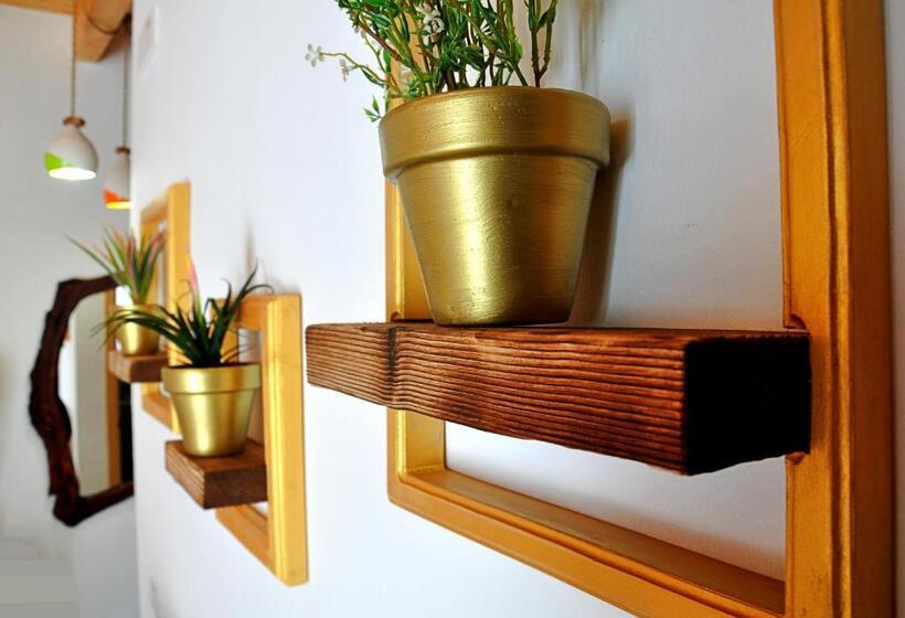 اتاق سوپریور با تخت بزرگ, B&b Les Chambres Rooms & Suite