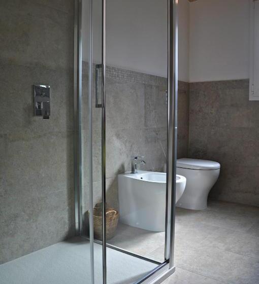 اتاق سوپریور با تخت بزرگ, B&b Les Chambres Rooms & Suite