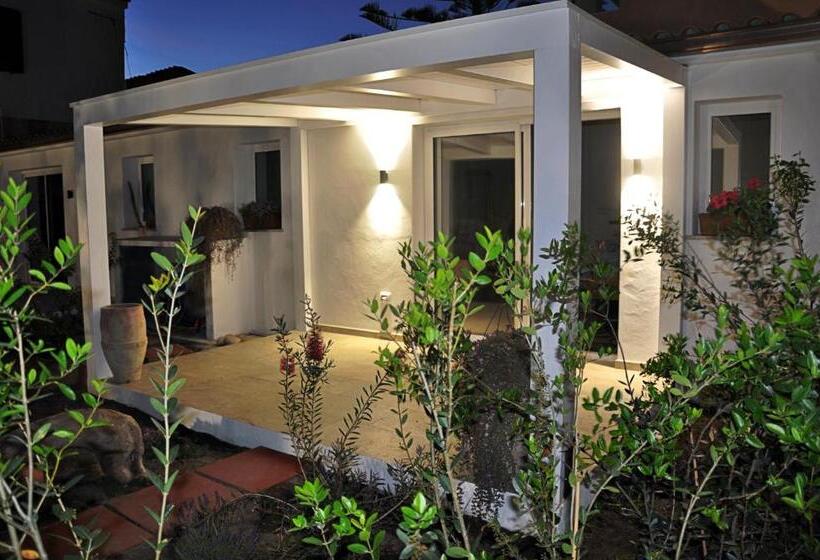 اتاق سوپریور با تخت بزرگ, B&b Les Chambres Rooms & Suite