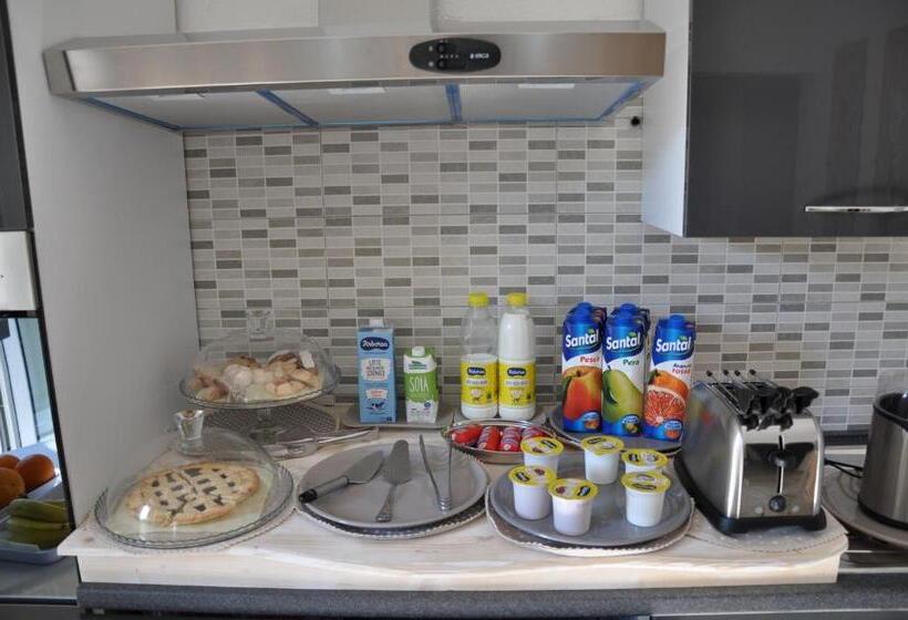 اتاق استاندارد با تخت بزرگ, B&b Les Chambres Rooms & Suite