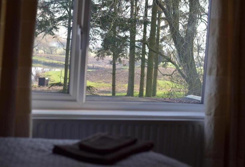 Номер Стандарт, Nettleton Country House