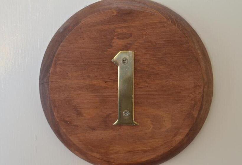 Номер Стандарт, Nettleton Country House