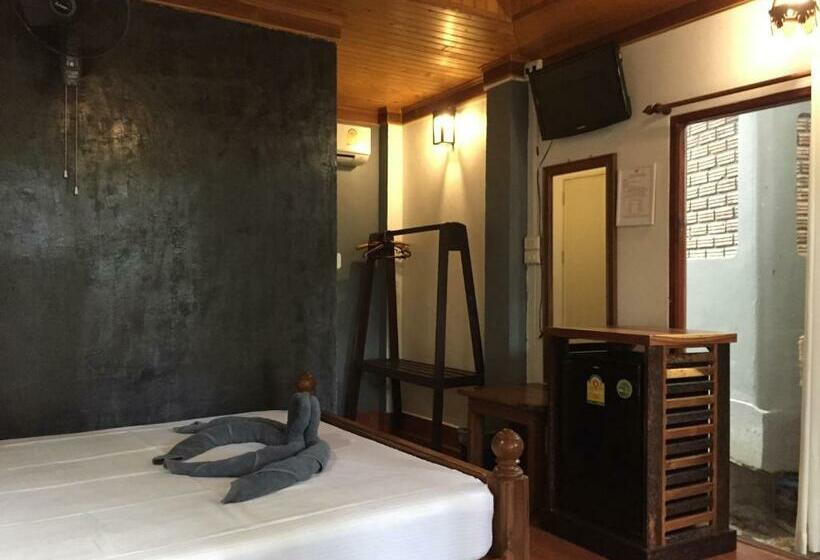 스탠다드 방갈로, Big Fish Resort Koh Tao