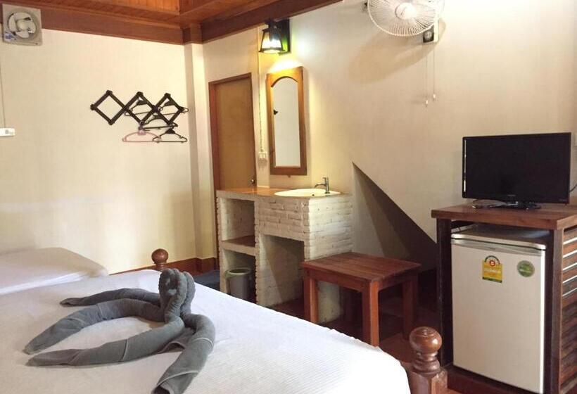 经典四人房间, Big Fish Resort Koh Tao