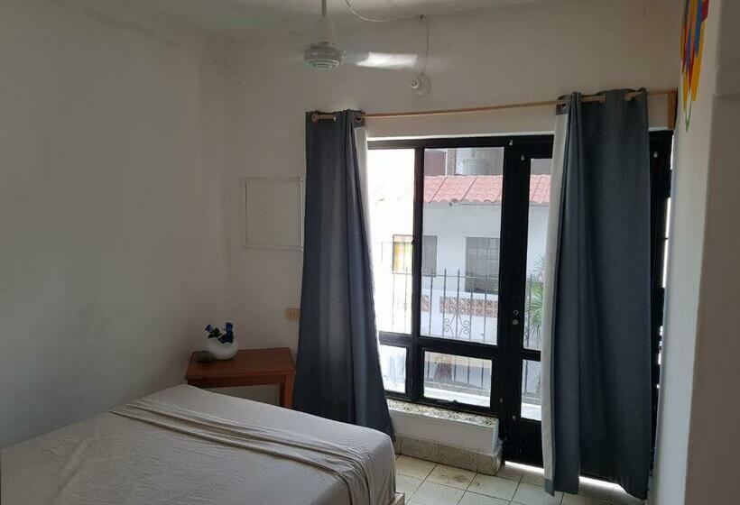 Quarto Estandar, Hostel Vallarta