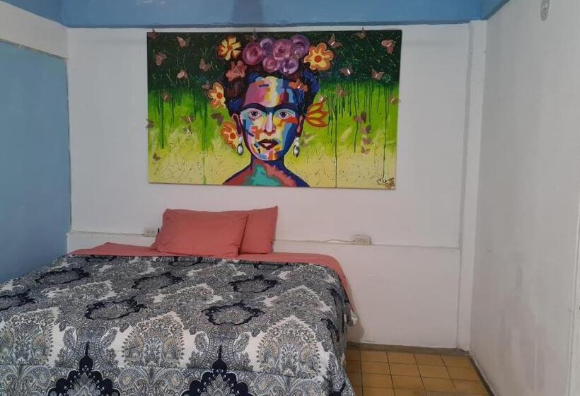 Quarto Estandar, Hostel Vallarta
