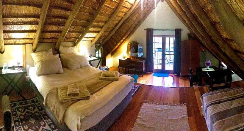 Студио Стандарт с Балконом, Baldinnie Cottages